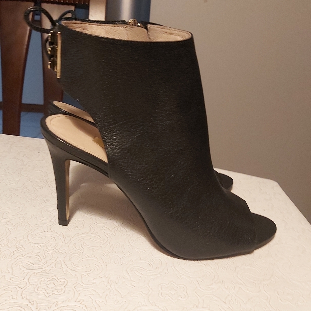 Louise et Cie black heels, size 8